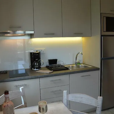 Spiti Portokali * Epidaurus