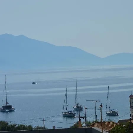 Spiti Portokali * Epidaurus