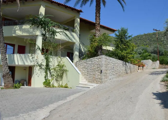 Spiti Portokali Epidaurus